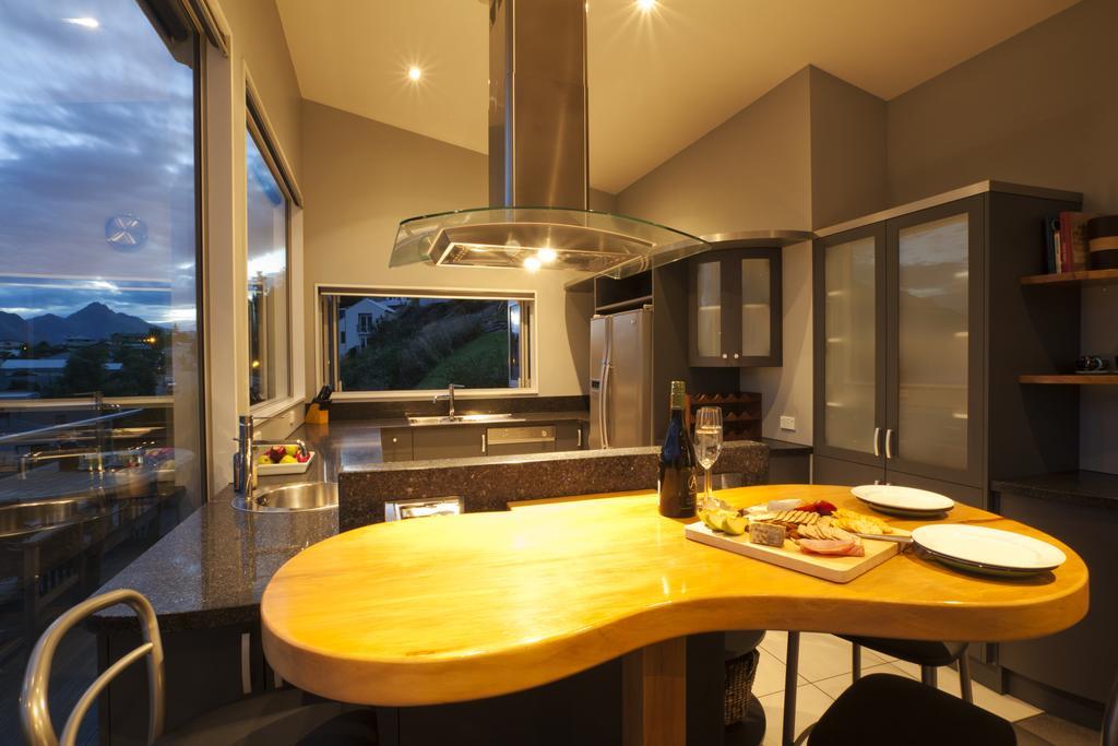 Highview Terrace By Amazing Accom Κουίνσταουν Εξωτερικό φωτογραφία